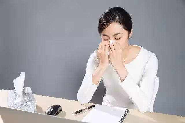 妻子背叛丈夫多年,丈夫卻不離婚,吃過苦頭她才明白,這就是報應