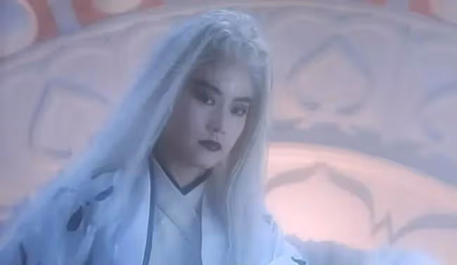 既然沒傾世之顏，就別硬演白髮女神，這5位女演員告訴你，什麼是一眼萬年