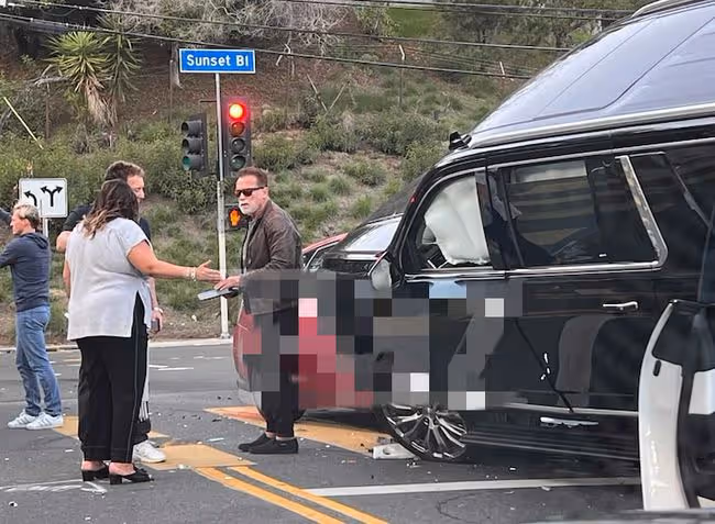 74歲施瓦辛格出嚴重車禍!四車相撞場面慘烈,致一女車主頭部受傷