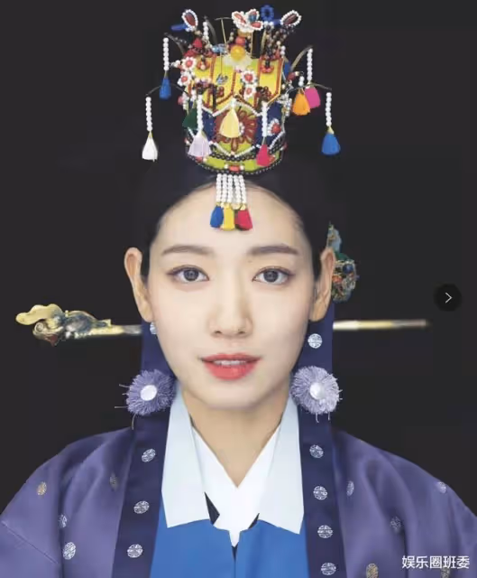 朴信惠首度公開孕肚照!肚大如鑼狀態佳,婚禮結束安心待產