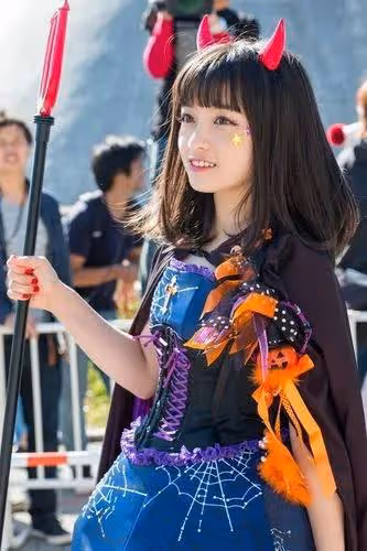 「千年難遇」橋本環奈:曾靠顏值走紅日本,後因顏藝大作自毀形象
