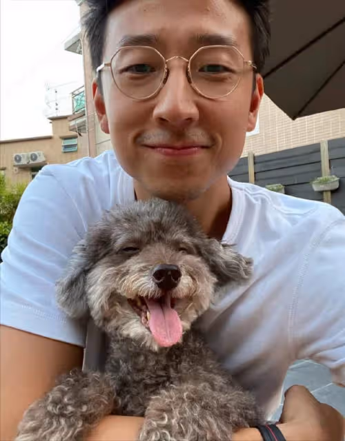 放閃,吳千語分享穿搭照難得見男友,施伯雄不滿:又把我蓋住