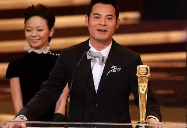 吸金力超強!TVB一線男星內地連拍三套戲,圈外還做起美容界老闆