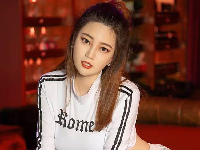 亞洲第一性感女神——孟十朵