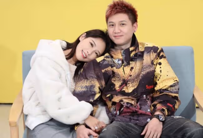 28歲女星宣布結婚!自曝被前男友背叛患抑鬱症,老公陪她走出陰霾