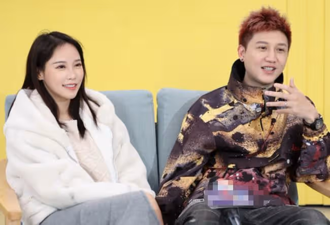 28歲女星宣布結婚!自曝被前男友背叛患抑鬱症,老公陪她走出陰霾