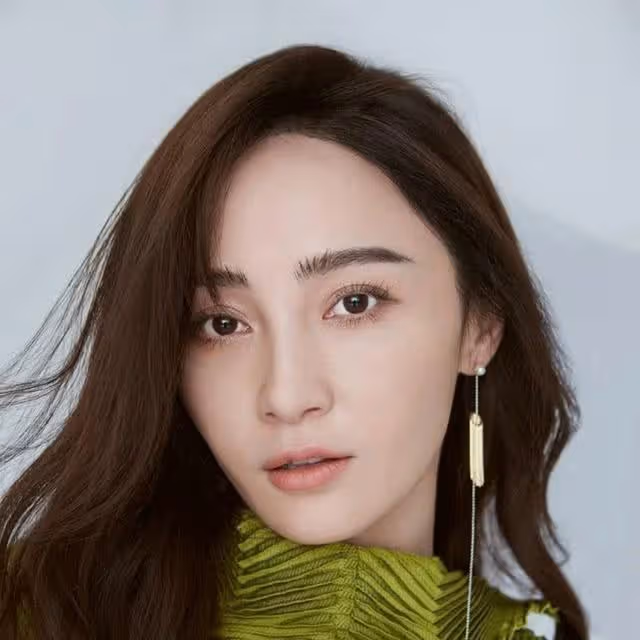 「曾紅得大紫,如今無戲可拍」的4位明星,李晨是最可惜的一位?
