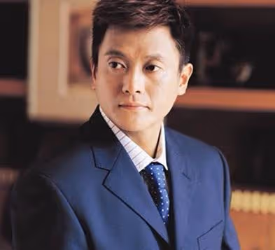 「曾紅得大紫,如今無戲可拍」的4位明星,李晨是最可惜的一位?