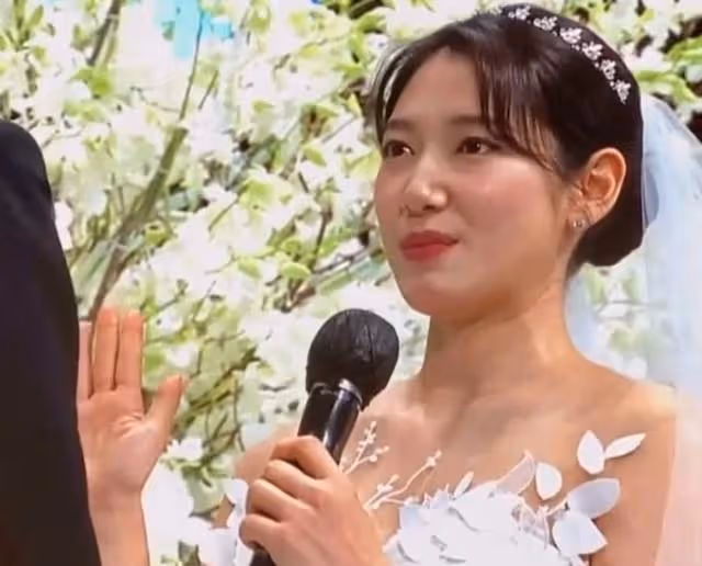 2022娛樂圈傳來9個婚訊：朴信惠奉子成婚仙女落淚，每對都很甜蜜