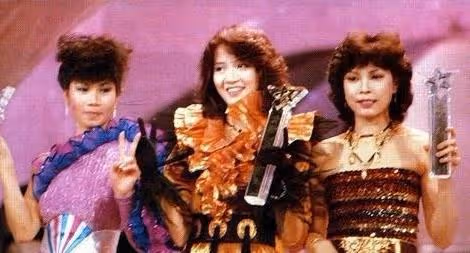 "香港女兒"18年後"終相見"