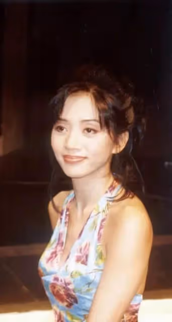 "香港女兒"18年後"終相見"
