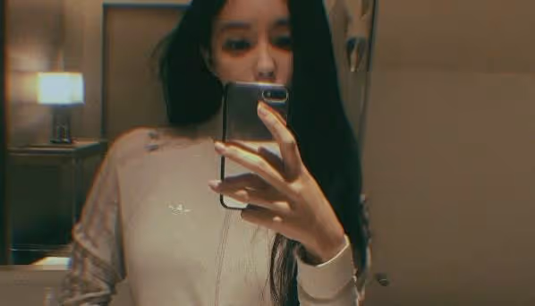 男友在健身房上班,意外出現發現我被綠了,她們在這裡差一張床