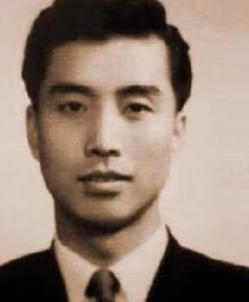 同是李雙江親骨肉卻天差地別,一個鋃鐺入獄,一個低調謙虛