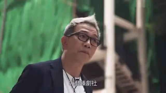 56歲香港男演員當飯店雜工:人到中年,最大的恐懼是一事無成