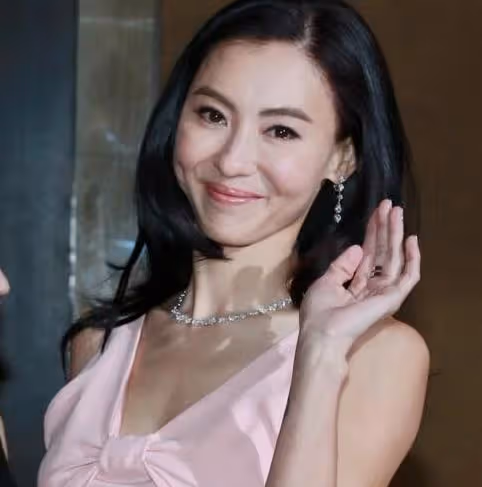 娛樂圈緋聞最多的五位女星,性感漂亮,但私生活混亂