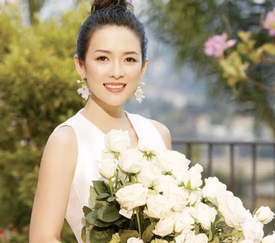娛樂圈緋聞最多的五位女星,性感漂亮,但私生活混亂