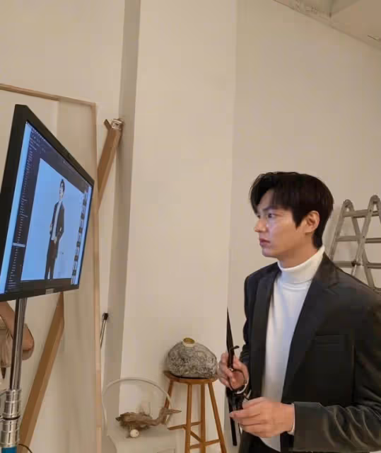 李敏鎬祝賀朴信惠結婚,用《繼承者們》的梗祝福,看到請柬署名破防了