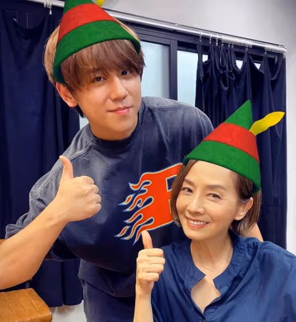 毛舜筠一家出國度假!2個女兒罕露面美貌出眾,曾認張國榮當舅舅