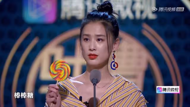 隱忍8年才公開身份，一年兩億零花錢，黃聖依的故事有多精彩？