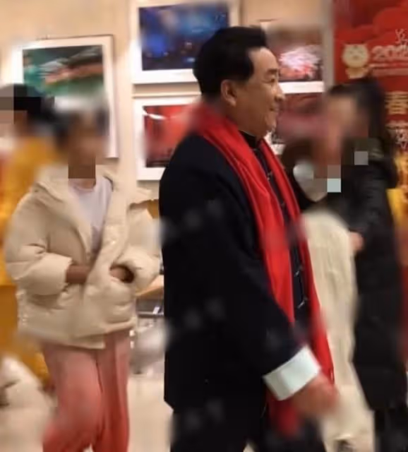 老藝術家齊打廣告:姜昆紅光滿面,侯耀華精神不佳,劉金山復胖