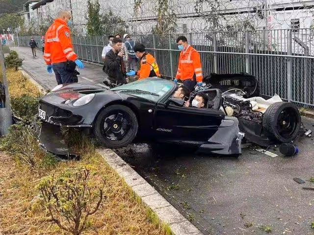 烏龍一場?TVB實力配角疑遇到嚴重車禍,事故現場畫面觸目驚心