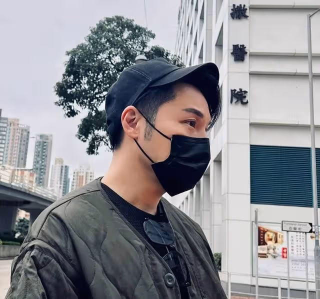突傳死訊!香港著名男星宣布母親離世,與丈夫結婚6年感情穩定