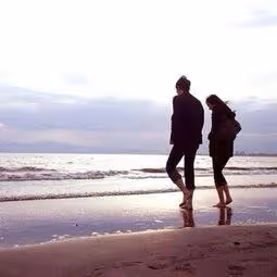 婆婆:離婚也得養弟弟的孩子,兒媳:那就離婚,你們過吧