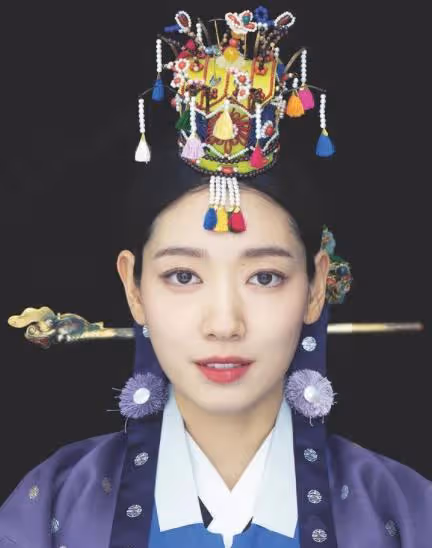 朴信惠婚禮李敏鎬到場！引用《繼承者者》台詞祝福，喜帖藏彩蛋