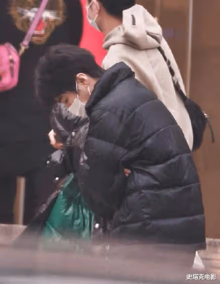 春晚彩排:劉濤大氣,趙麗穎可愛!而最大的贏家卻是這兩位女士