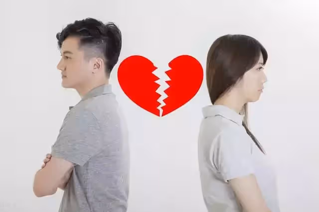 婆婆給小叔子帶孩子,摔倒癱瘓之後,全家決定讓我辭職伺候她