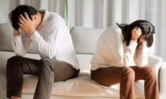 拒絕回娘家借錢幫小叔還債,丈夫堅決離婚,負債纍纍後又來求復婚