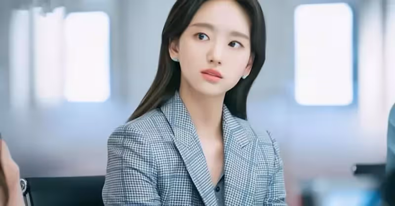 我坐月子，小姑子提走娘家送的補品，婆婆抬手一巴掌：我教你的？