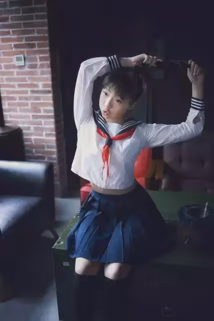 「乖女兒,你弟不容易,拆遷款和房給他,34萬住院費你給」我:滾