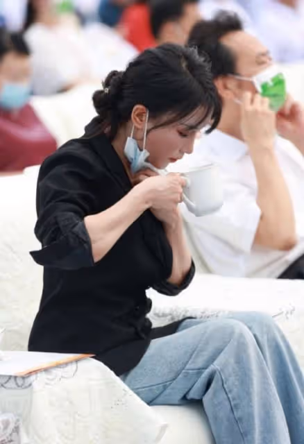 李子柒更改名字想重新開始？助理正面否認，回歸日期仍然未確定！