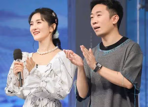 「綜藝丑星」楊迪,黃安曾用8個字評價他,後靠謝娜、星爺翻身