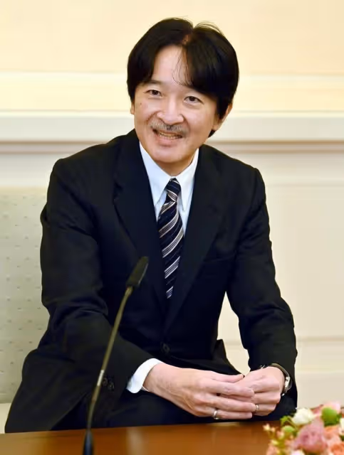 秋筱宮到底有多少秘密?生母是演員加茂櫻?他的泰國情人又是誰?