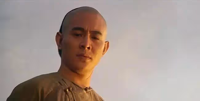李連杰背景有多強?魯豫問他爺爺是誰,李連杰:我敢說,你不敢播
