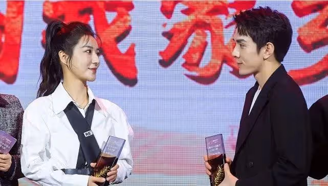 扒叔大爆料:薇婭和李佳琦的瓜?港圈太子爺和妹花拼二胎的料?賈玲幫扶張小斐?