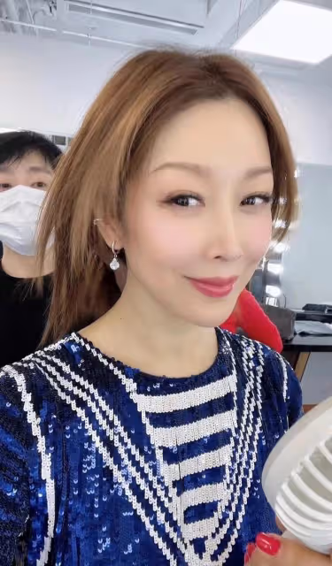 湖南台春晚官宣陣容!何炅獨挑大樑謝娜轉戰上海台,孫悅久違露面