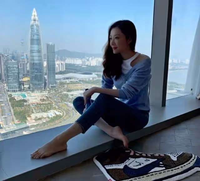 復出止戲癮!香港知名女星嫌棄豪門生活太過悠閒,自覺迷失自我