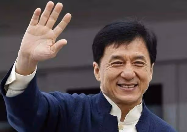 成龍，臧天朔威脅成龍交保護費，如今他怎麼樣了？