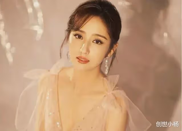 有種「不公平」叫佟麗婭和姐姐,一個美若天仙,一個不如路人
