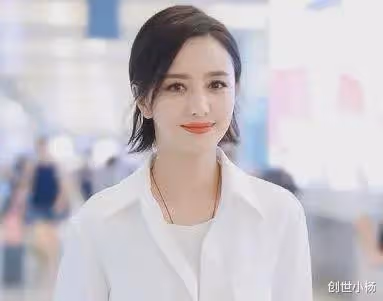 有種「不公平」叫佟麗婭和姐姐,一個美若天仙,一個不如路人