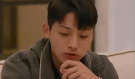 申芝燕清純可愛,想不到竟然還是多倫多的大學生,好加分啊!