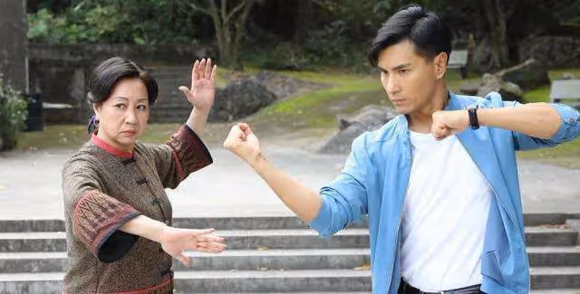 TVB視後再陷整容疑雲,稱更崇尚自然美,與奶奶是混血兒有關?