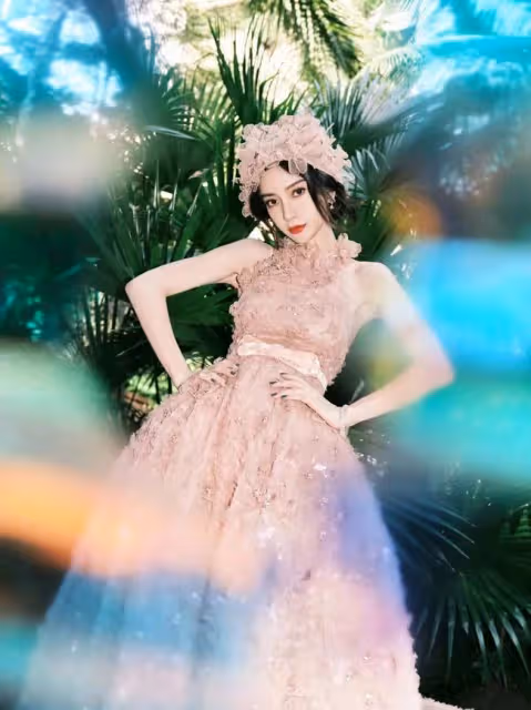 快訊 | 迪麗熱巴GQ盛典、Angelababy紅毯、楊洋活動、龔俊大片