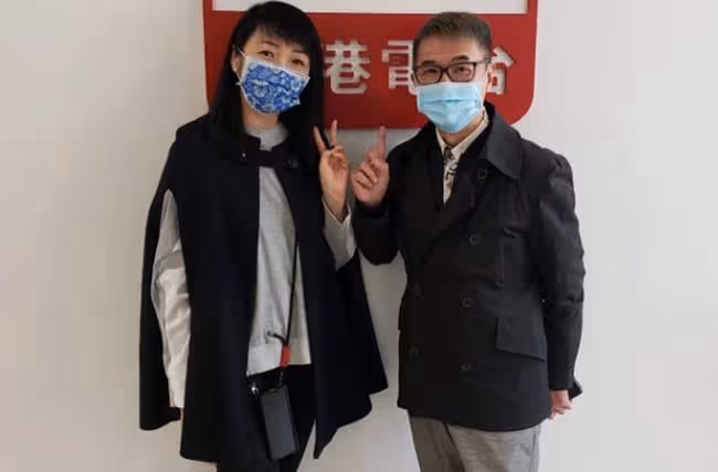 50歲港姐何婉盈自曝想脫單!當單親媽媽15年,女兒生父身份成謎