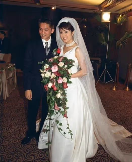50歲港姐何婉盈自曝想脫單!當單親媽媽15年,女兒生父身份成謎