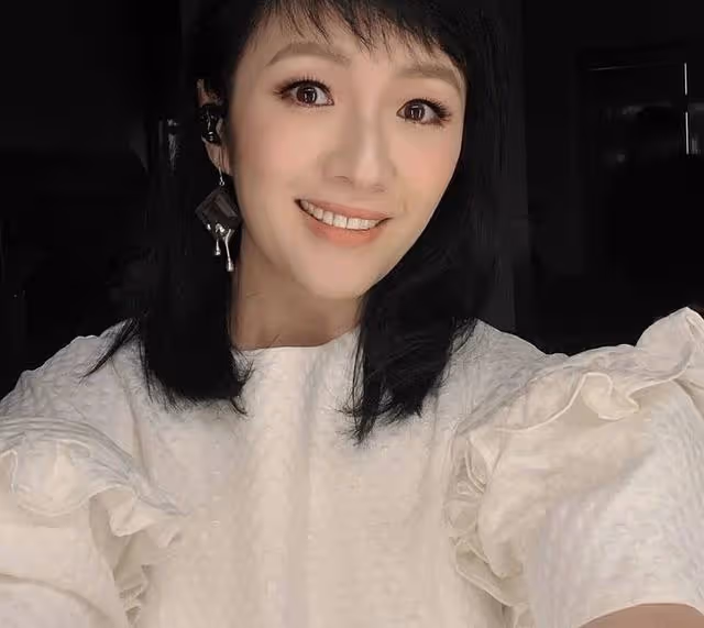 香港著名女星宣告復出!自曝身邊不乏追求者,當單親媽媽多年