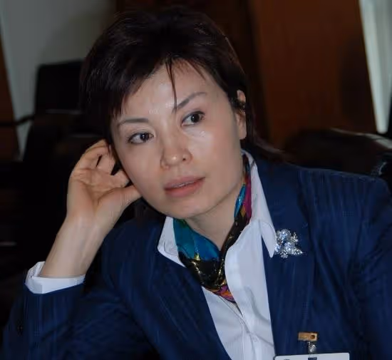 央視主播李瑞英:兒子受傷我含淚堅守崗位,風光背後是淚水和心酸